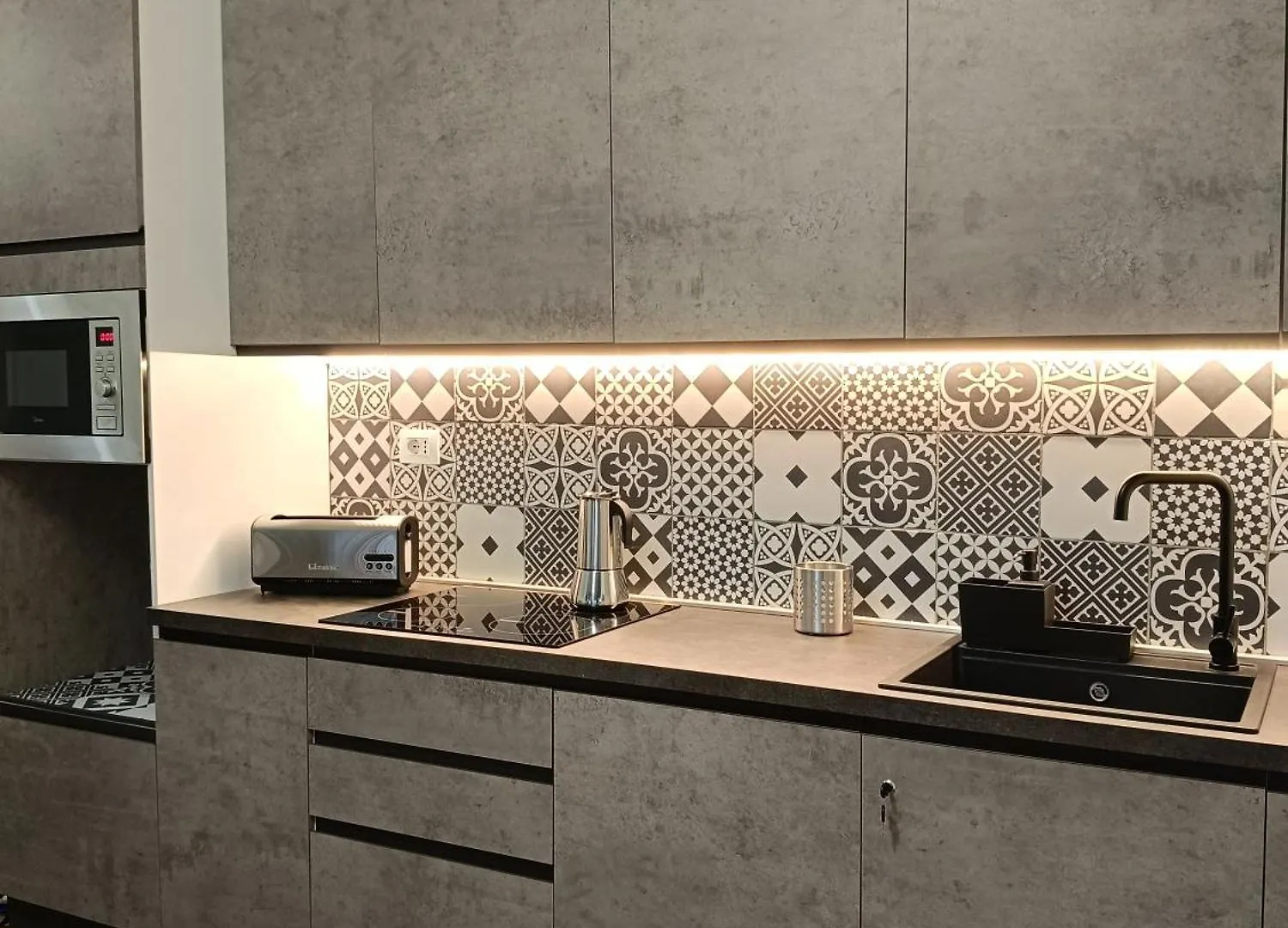 Ancient Rome Colosseum Modern And Bright Apartment
