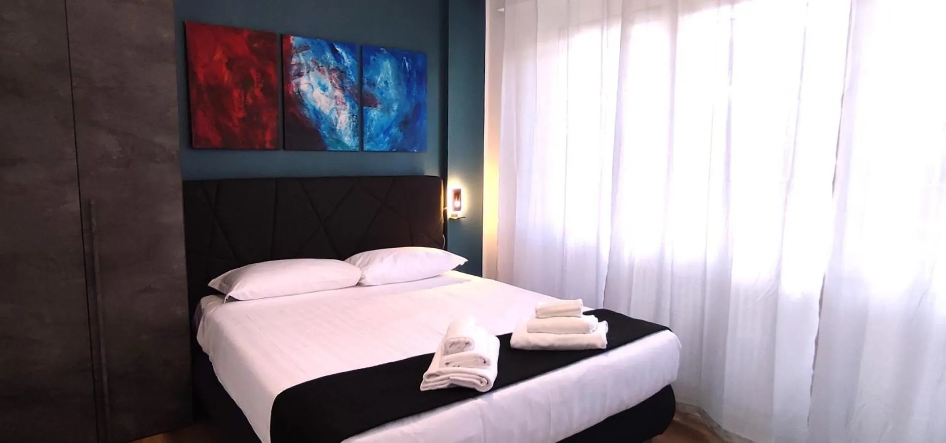 Ancient Rome Colosseum Modern And Bright Apartment