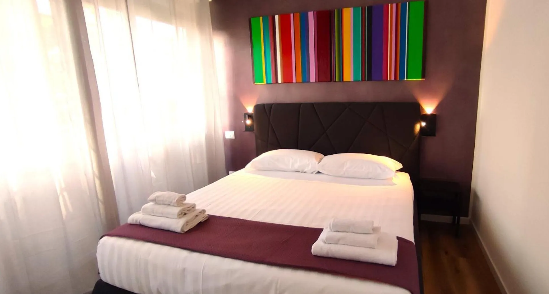 Ancient Rome Colosseum Modern And Bright Apartment